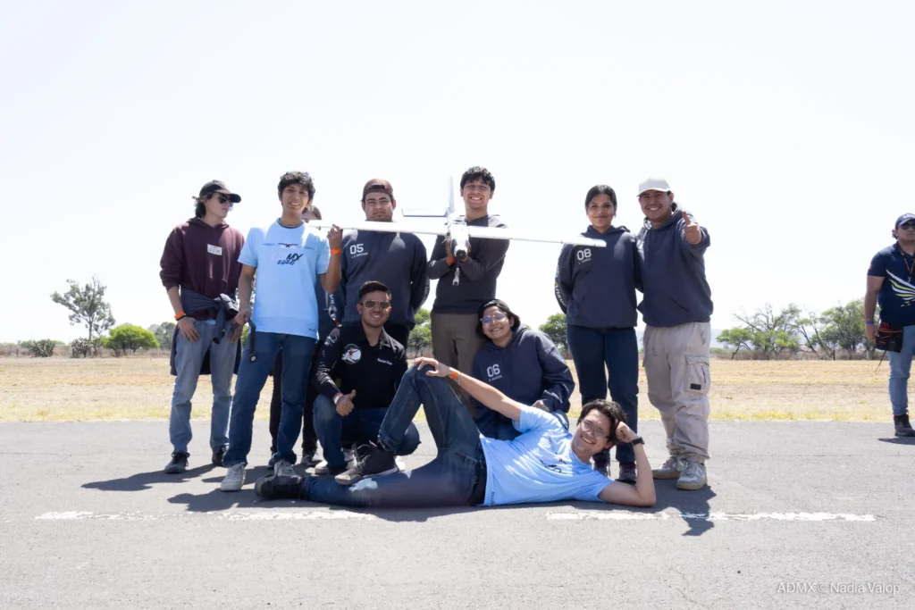 Equipo Aero Tigres en ADMX 2026