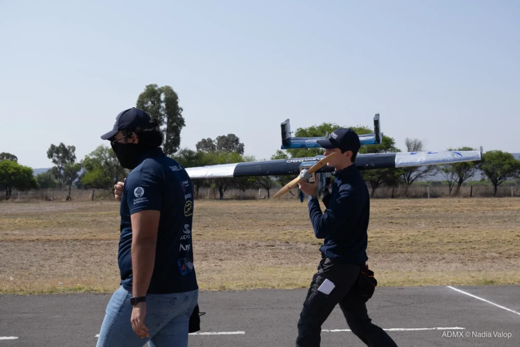 Equipo Ícaro Aero Design en ADMX 2026