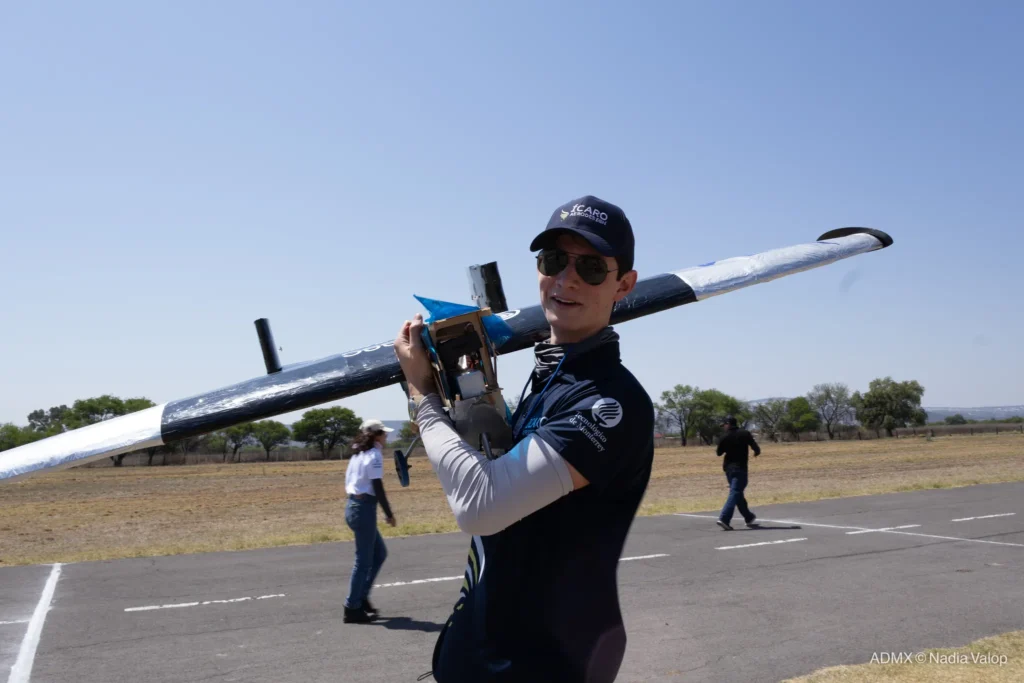 Equipo Ícaro Aero Design en ADMX 2026