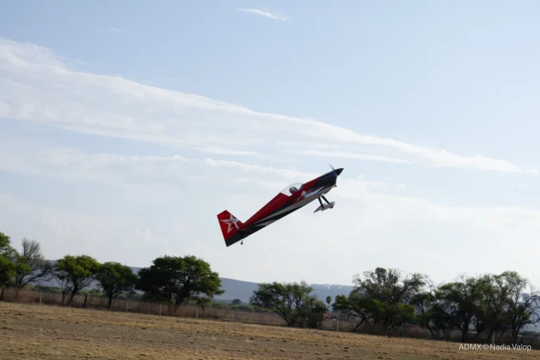Vuelo de exhibición en ADMX 2026