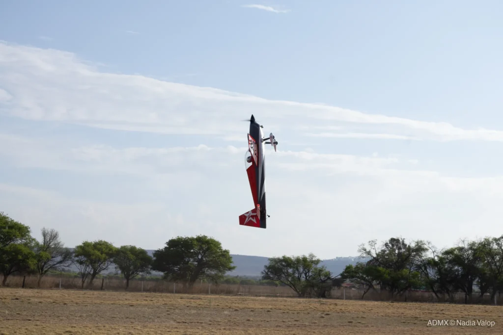 Vuelo de exhibición en ADMX 2026