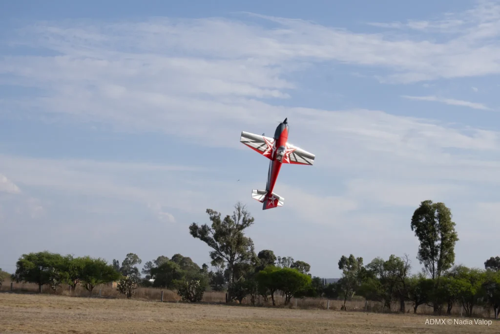 Vuelo de exhibición en ADMX 2026