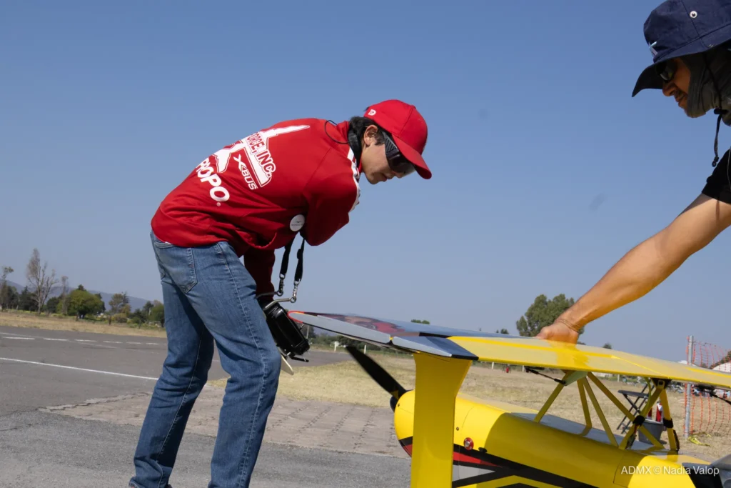 Vuelo de exhibición en ADMX 2026