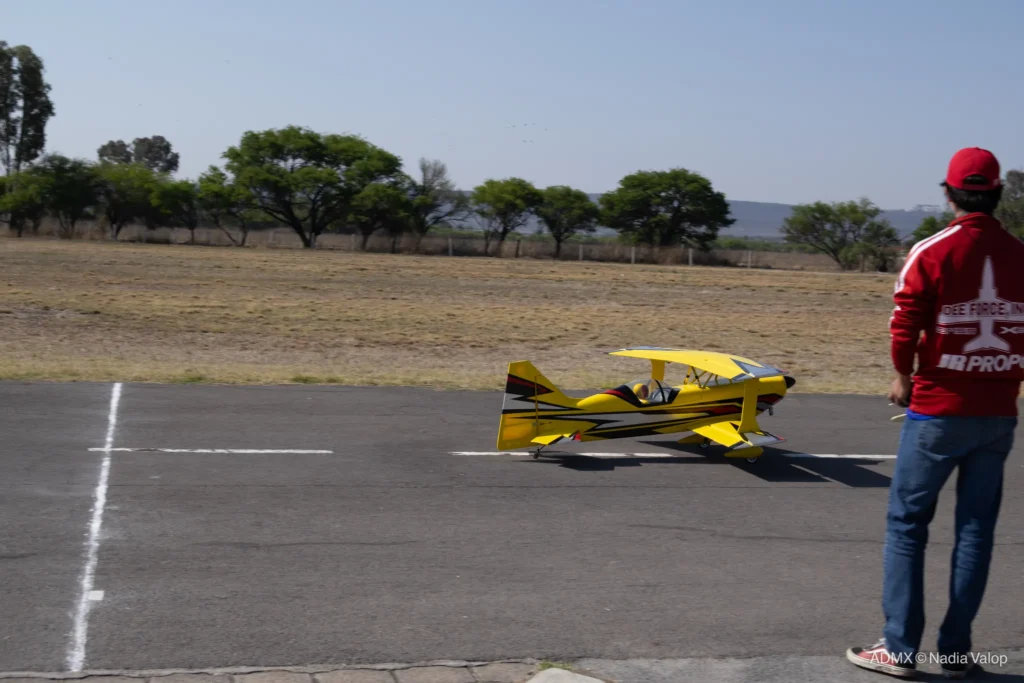 Vuelo de exhibición en ADMX 2026