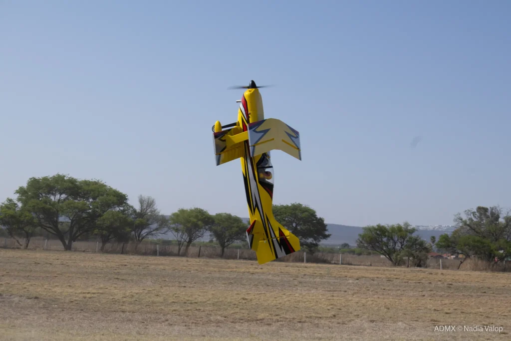 Vuelo de exhibición en ADMX 2026