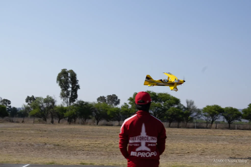 Vuelo de exhibición en ADMX 2026