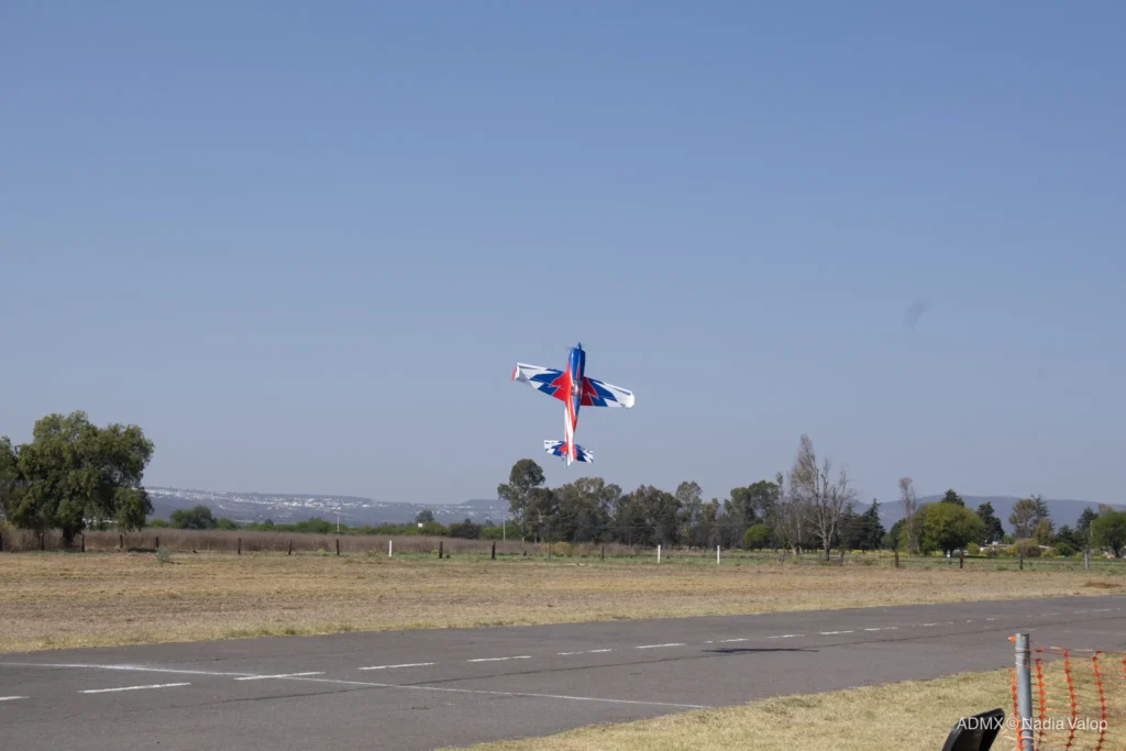 Vuelo de exhibición en ADMX 2026